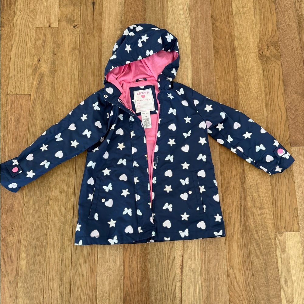 🌧️✨ Carter’s Girls Rain Jacket – Size 6 – Color-Changing Print! ✨🌧️ - Picture 4 of 9